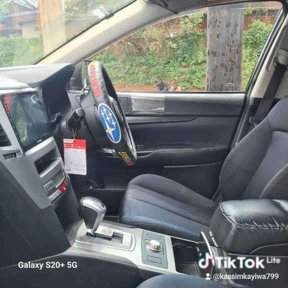 Subaru Legacy 2010 - Image 3