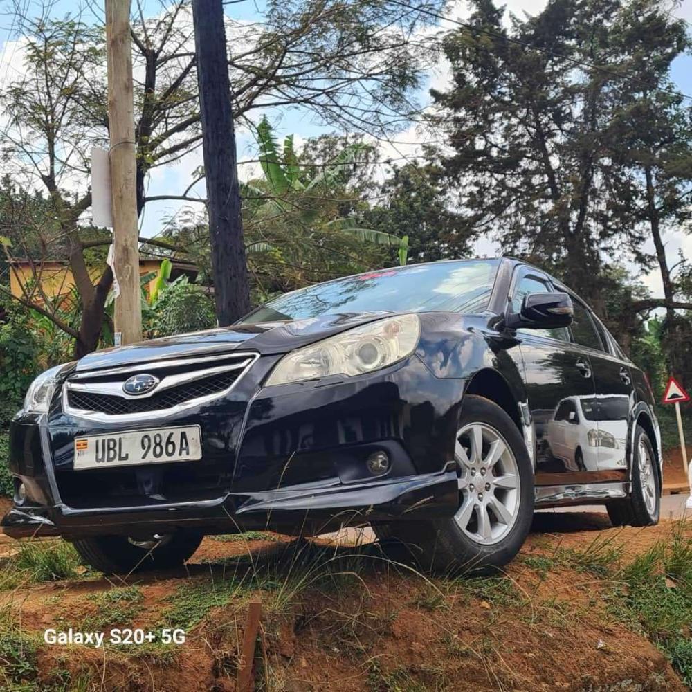 Subaru Legacy 2010 - Image 4
