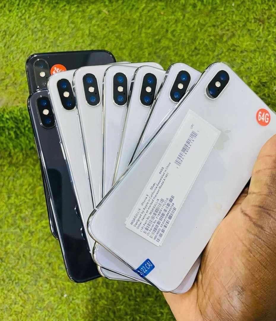 iPhone X 64GB - Image 2