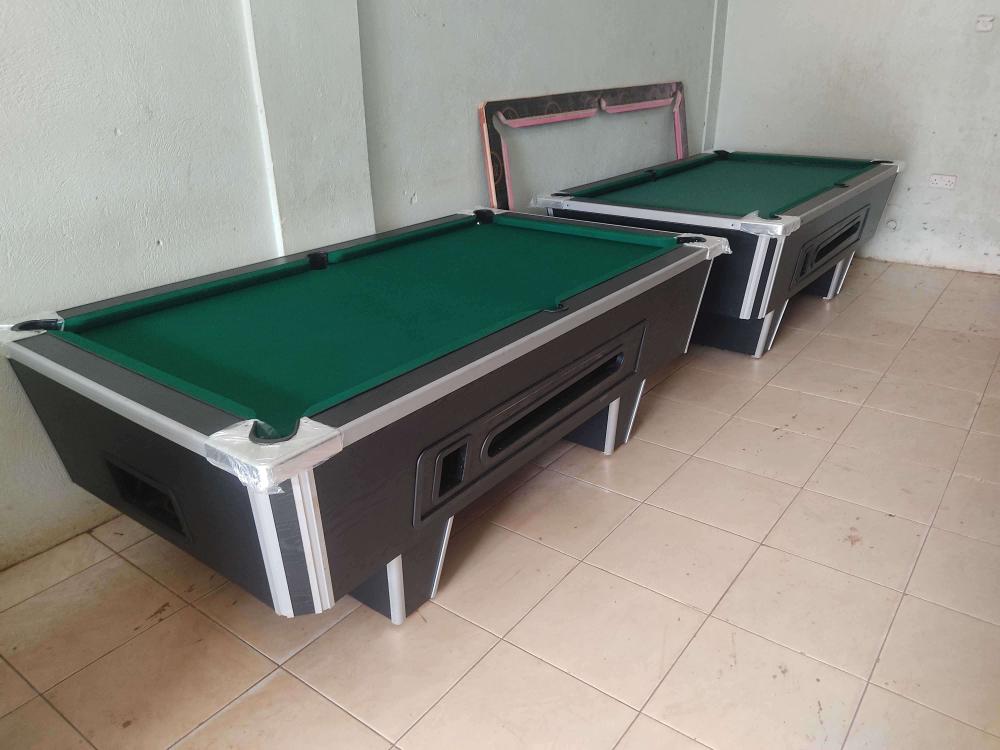 Double Jointer Commercial Kenice Pool Table - Image 2