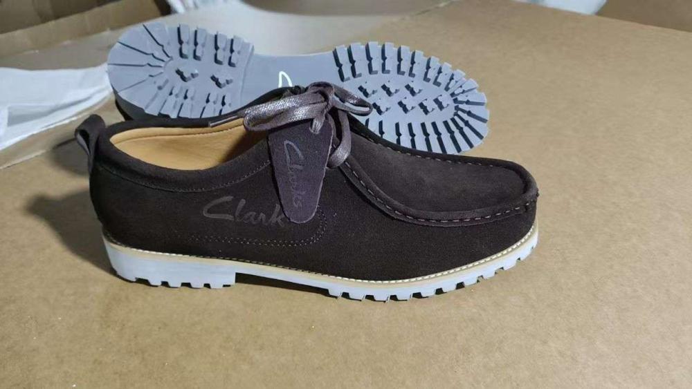 Clarks Korean Suede Shoe for Men - Image 1