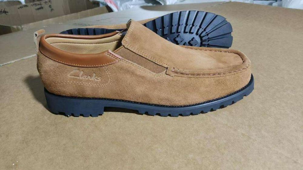 Clarks Korean Suede Shoe for Men - Image 2