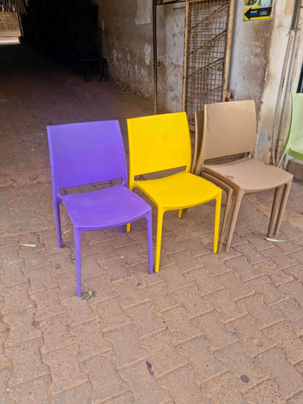 Heavy Duty Plastic Chairs - Image 2