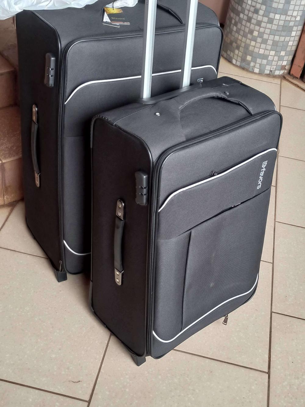 Dfavors Travel Suitcase - Image 4