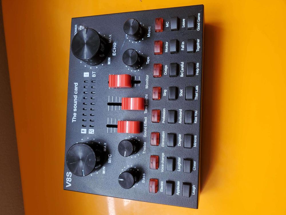 V8S Professional Sound Card - Image 4