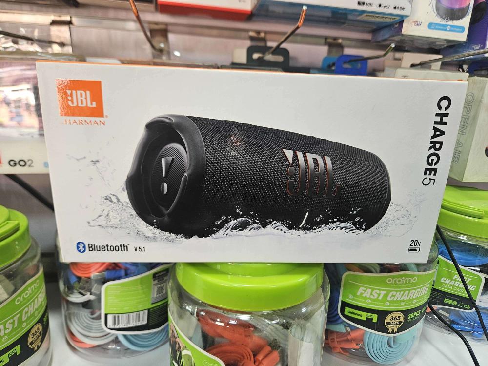 JBL Charge 5 - Image 2