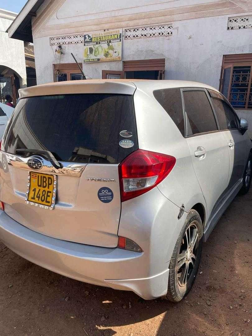 Subaru Trezia 2011 - Image 2