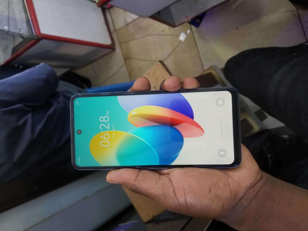 Tecno Spark Go 2024 - 6GB RAM, 64GB Storage - Image 3