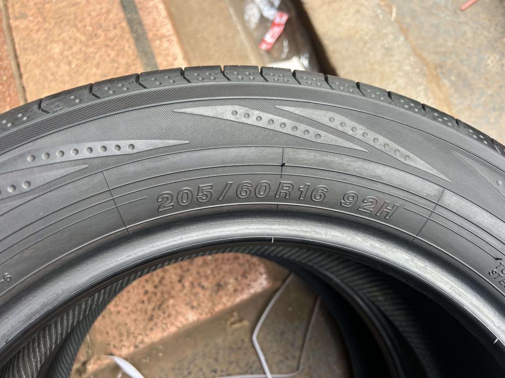 Yokohama 205/60R16 Japan Used Tyres - Image 5