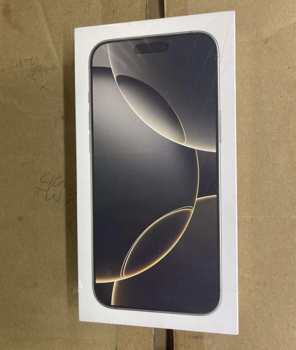 iPhone 16 Pro Max Desert Titanium - 256GB - Image 4