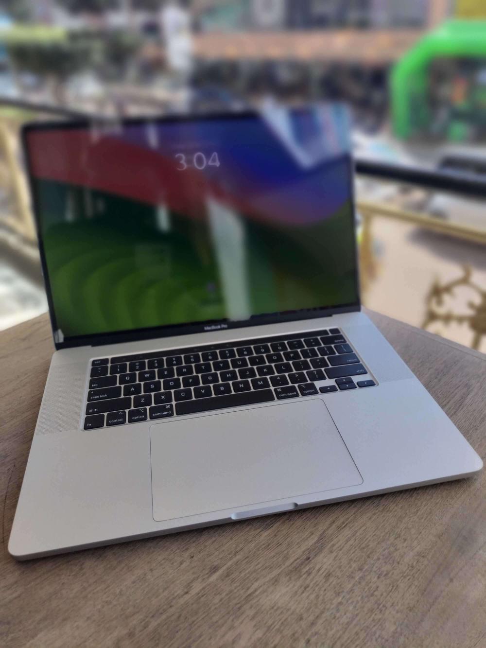MacBook Pro 2019 - Corei7, 16GB RAM, 512GB SSD - Image 3