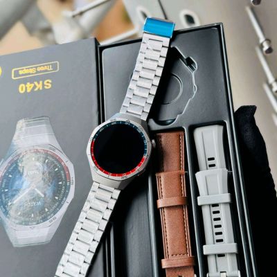 SK40 Smart Watch With Three Straps