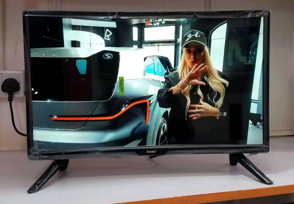 Smartec 24 Inch Digital TV - Image 2