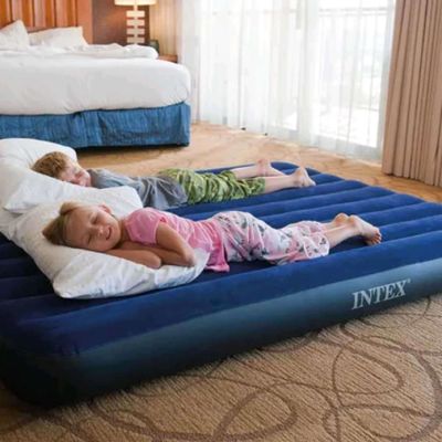Intex 5x6 Inflatable Pressure Mattress With Free Pump